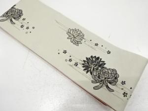 菊に桜模様織り出し　半幅帯